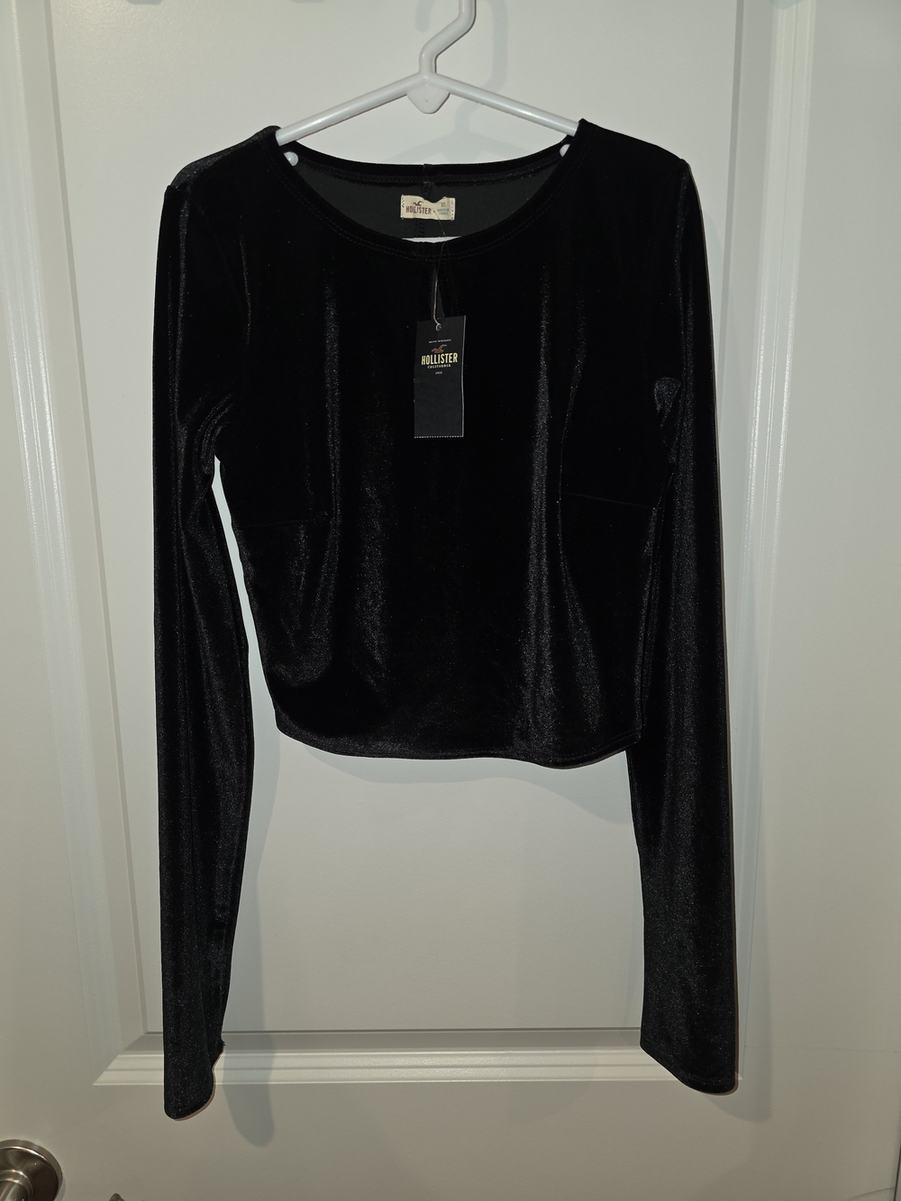 Hollister Velvet Long-Sleeve Crop Top